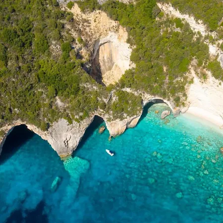 Dimitris * Apergatika
