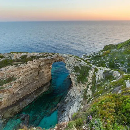 Dimitris Villa *